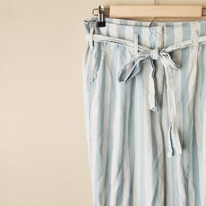 Billy T pants size medium